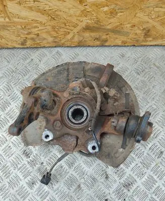 Mitsubishi Pajero Front wheel hub