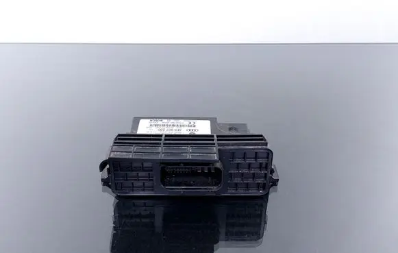 Audi A6 S6 C6 4F Power management control unit 4F0910280008 4F0907280 F005S00099