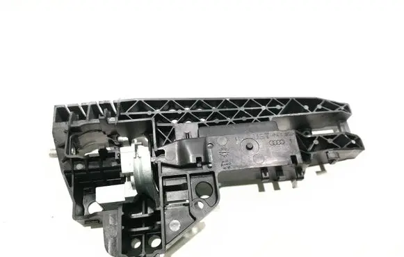Rear door exterior handle/bracket