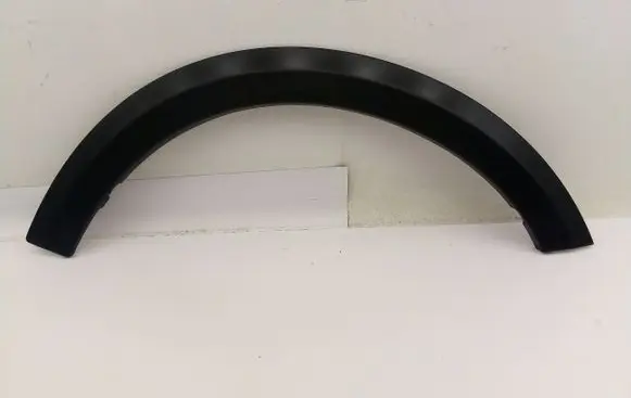 Subaru Outback (BS) Front arch trim E2017AL003