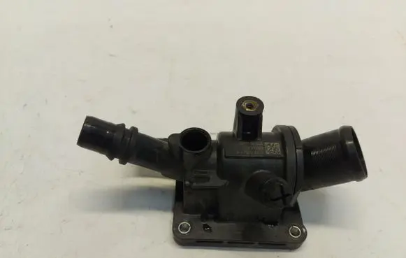 Renault Austral Thermostat housing 110611151R