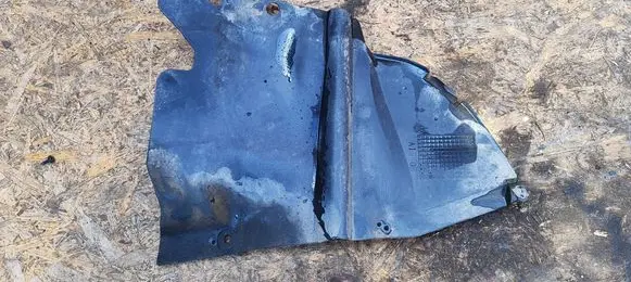 Engine splash shield/under tray