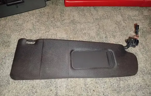 Audi TT Mk1 Sun visor 8D0972643