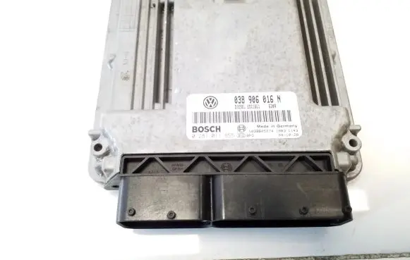 Volkswagen Transporter - Caravelle T5 Engine control unit/module A6461538779 0281011855