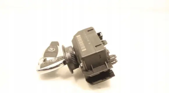 Mercedes-Benz C W204 Ignition lock A2075450108