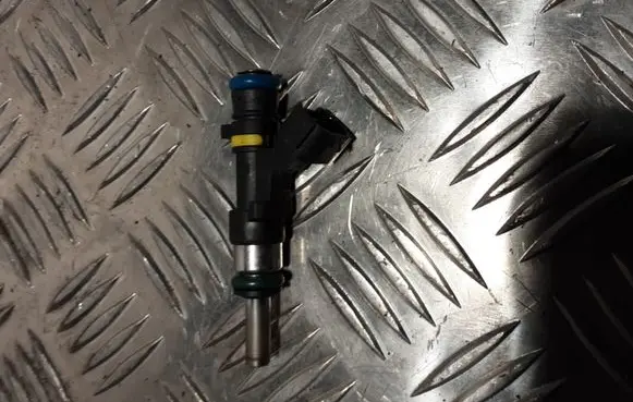 Mitsubishi Outlander Fuel injector 1465A412
