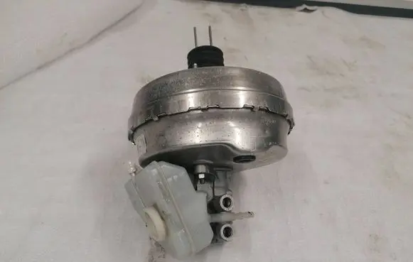 Jaguar XE Brake booster GX732B195BE 250978574004