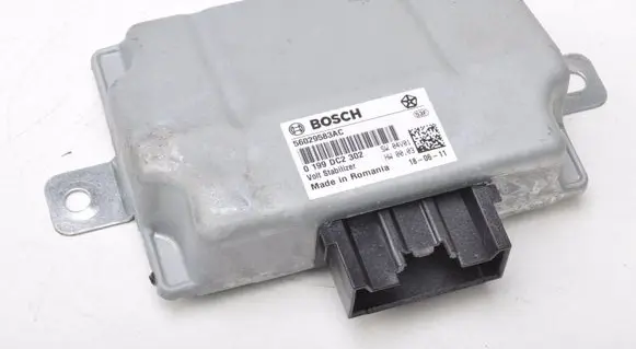 Maserati Ghibli Voltage converter/converter module 56029583AC