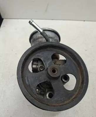 Toyota Corolla Verso AR10 Power steering pump