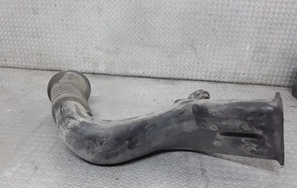 Honda CR-V Air intake duct part 