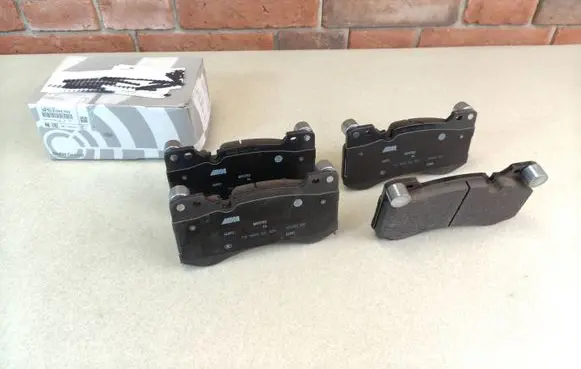 BMW M3 G80 Brake pads (front) 8093705