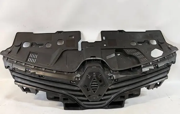 Renault Clio IV Front bumper upper radiator grill 622561012R