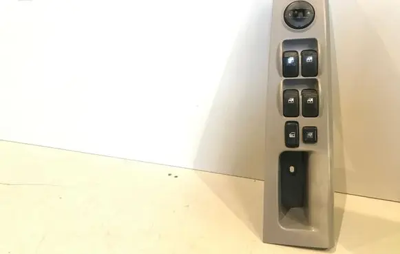 KIA Sorento Electric window control switch