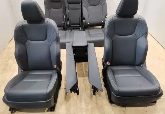 Seat set
