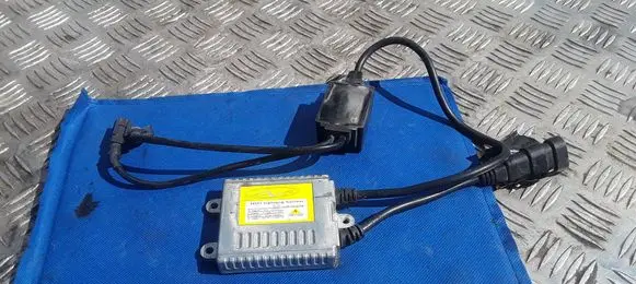 BMW 5 E60 E61 Headlight ballast module Xenon 10R023769