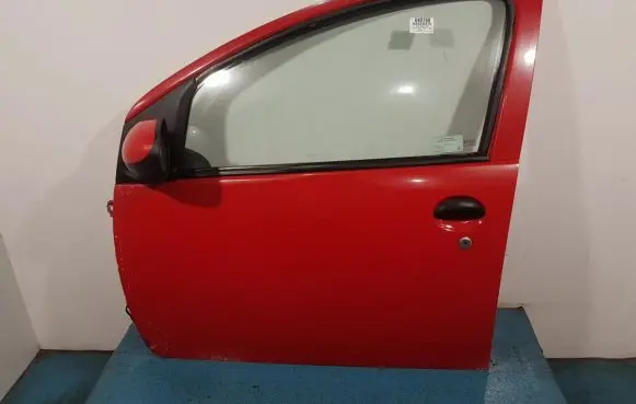 Toyota Aygo AB10 Front door