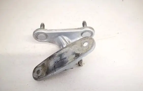 Mercedes-Benz C AMG W204 Front door upper hinge