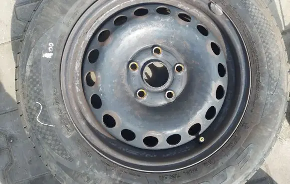 Volkswagen Transporter - Caravelle T4 R15 steel rim 5X112