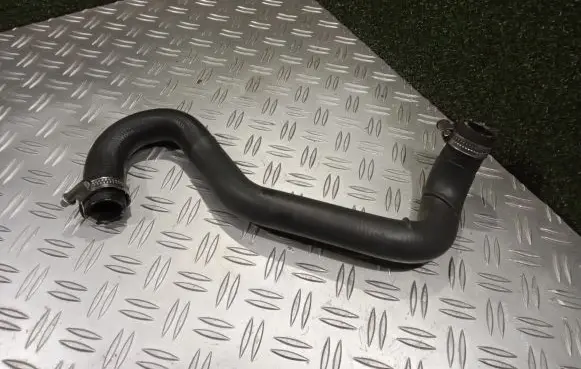 Land Rover Range Rover Sport L494 Engine coolant pipe/hose HX736N906A