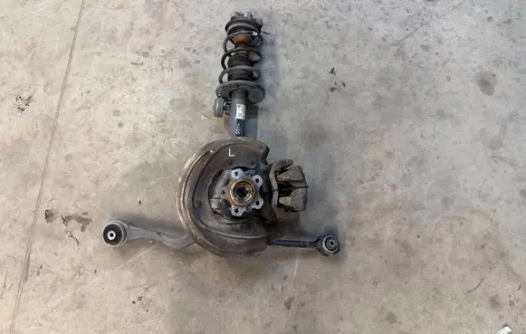 BMW X3 G01 Front wheel hub spindle knuckle 6882597 6871779 31316871779