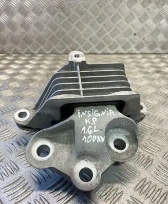 Opel Insignia B Engine mount bracket 84248715