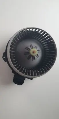 Toyota Prius (XW30) Heater fan/blower