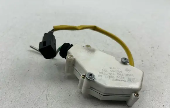 Seat Alhambra (Mk1) Central locking motor 7M0959775C