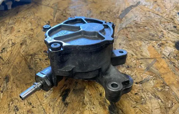 Ford Galaxy Vacuum pump D1651B 1009S