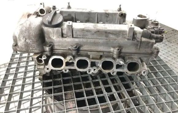 Hyundai i30 Engine head G4FD