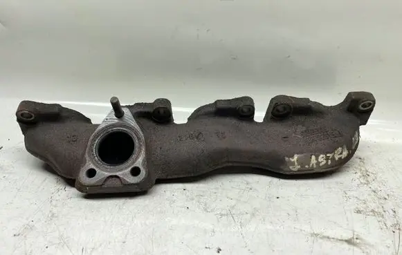Opel Astra J Exhaust manifold 55565985 428702815