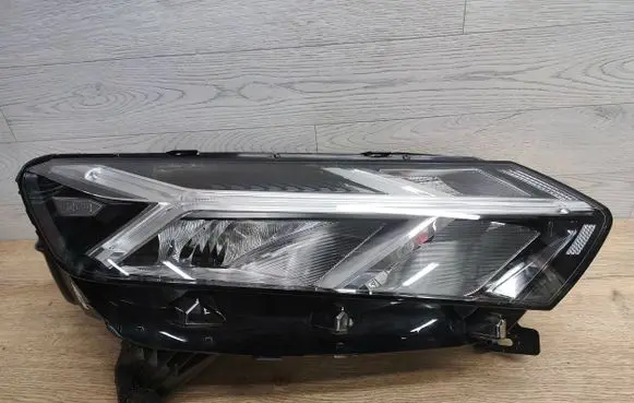 Dacia Sandero III Headlight/headlamp 260104363R