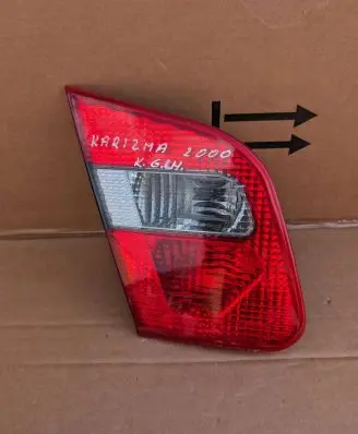 Mitsubishi Carisma Tailgate rear/tail lights