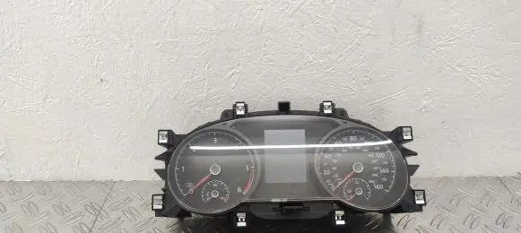 Volkswagen Touran III Speedometer (instrument cluster) 5TA920941