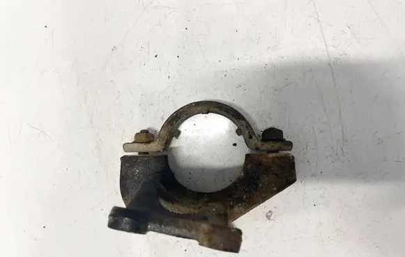 Ford Mondeo Mk III Engine mounting bracket xs7w3k305ac d20ja