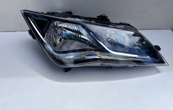 Seat Leon (5F) Headlight/headlamp 5F1941016B