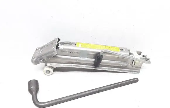 Audi A8 S8 D2 4D Lift Jack 4E0011031A