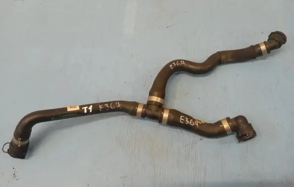 BMW 1 F20 F21 Engine coolant pipe/hose 8616558