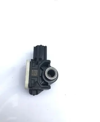 Mitsubishi Outlander Airbag deployment crash/impact sensor 8651A165