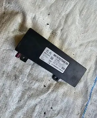 Peugeot 308 Antenna control unit 9674767580 668802K110853 35654030161219