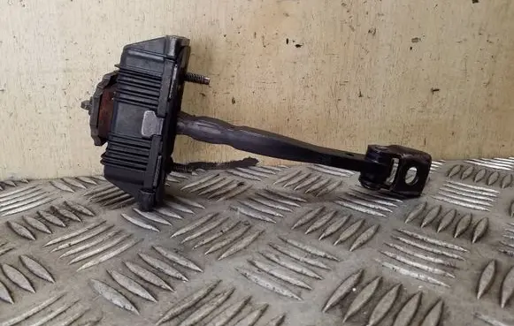 Jaguar XF X250 Front door check strap stopper 8X23F23552AC