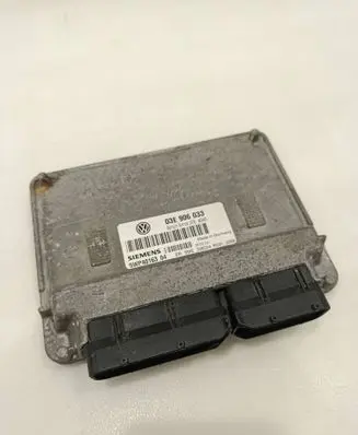 Volkswagen Polo Engine control unit/module 03E906033 5WP401630 3PE4340