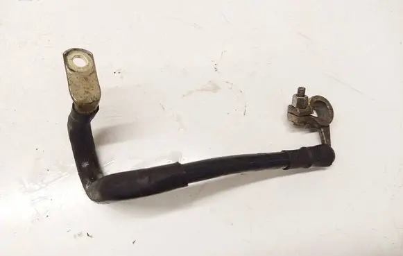 Volkswagen PASSAT B6 Positive cable (battery) 1T0971235A