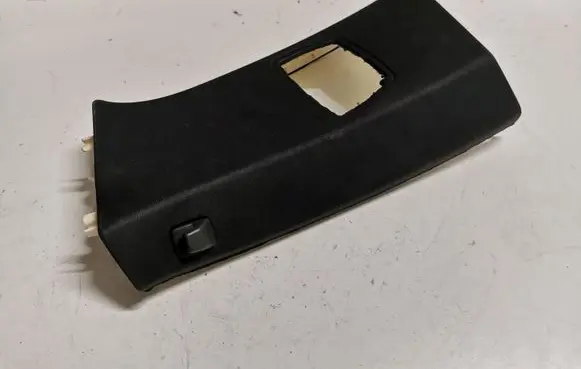 BMW 7 F01 F02 F03 F04 (B) pillar trim (top) 9112739