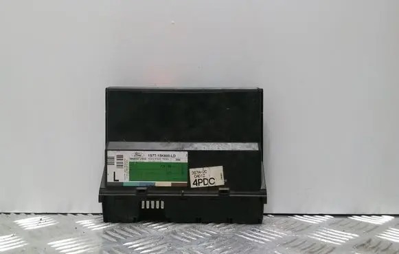 Ford Mondeo Mk III Comfort/convenience module 1S7T15K600LD 5WK48744E