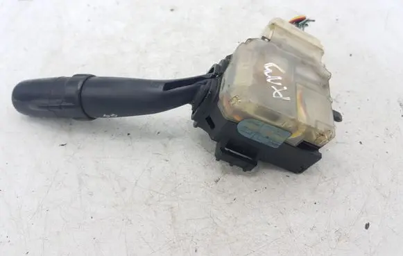 Toyota Avensis Verso Indicator stalk 8414D44030