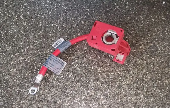 BMW 1 E81 E87 Positive cable (battery) 9130879 10304410