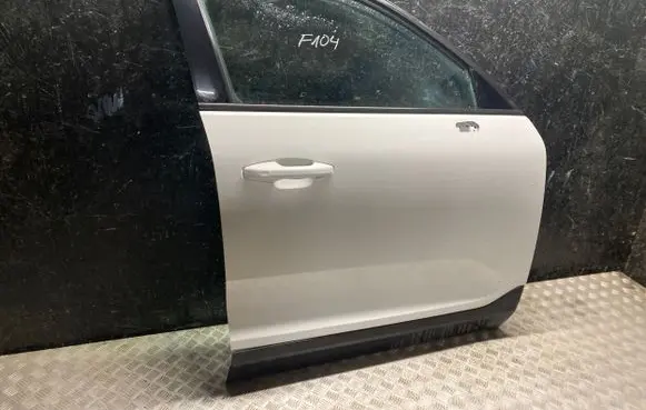 Volvo XC40 Front door