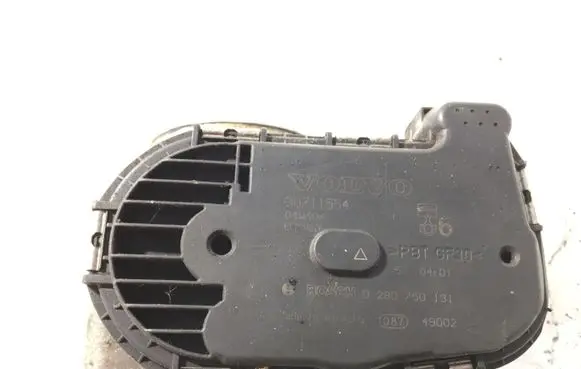 Volvo S60 Throttle valve 30711554 04W106