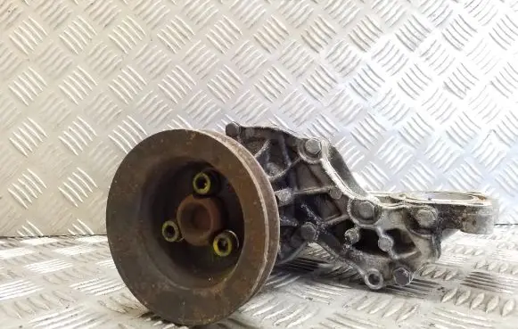 Volkswagen PASSAT B4 Water pump 037121013A 037121031F