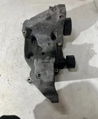 BMW 3 E90 E91 Generator/alternator bracket 7802639 13992010